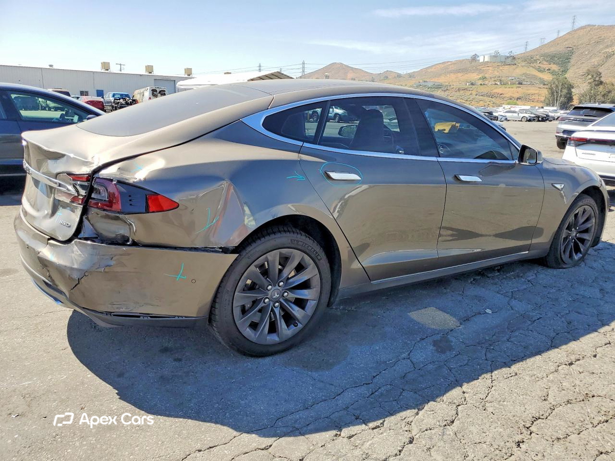 Tesla Model S 2016