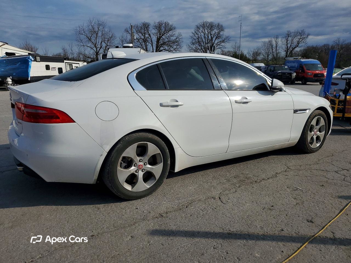 Jaguar XE 2017