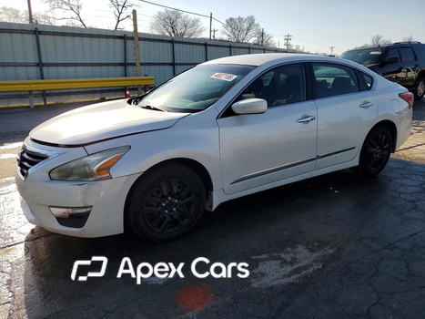 Nissan Altima 2015 - Image 1 of 14