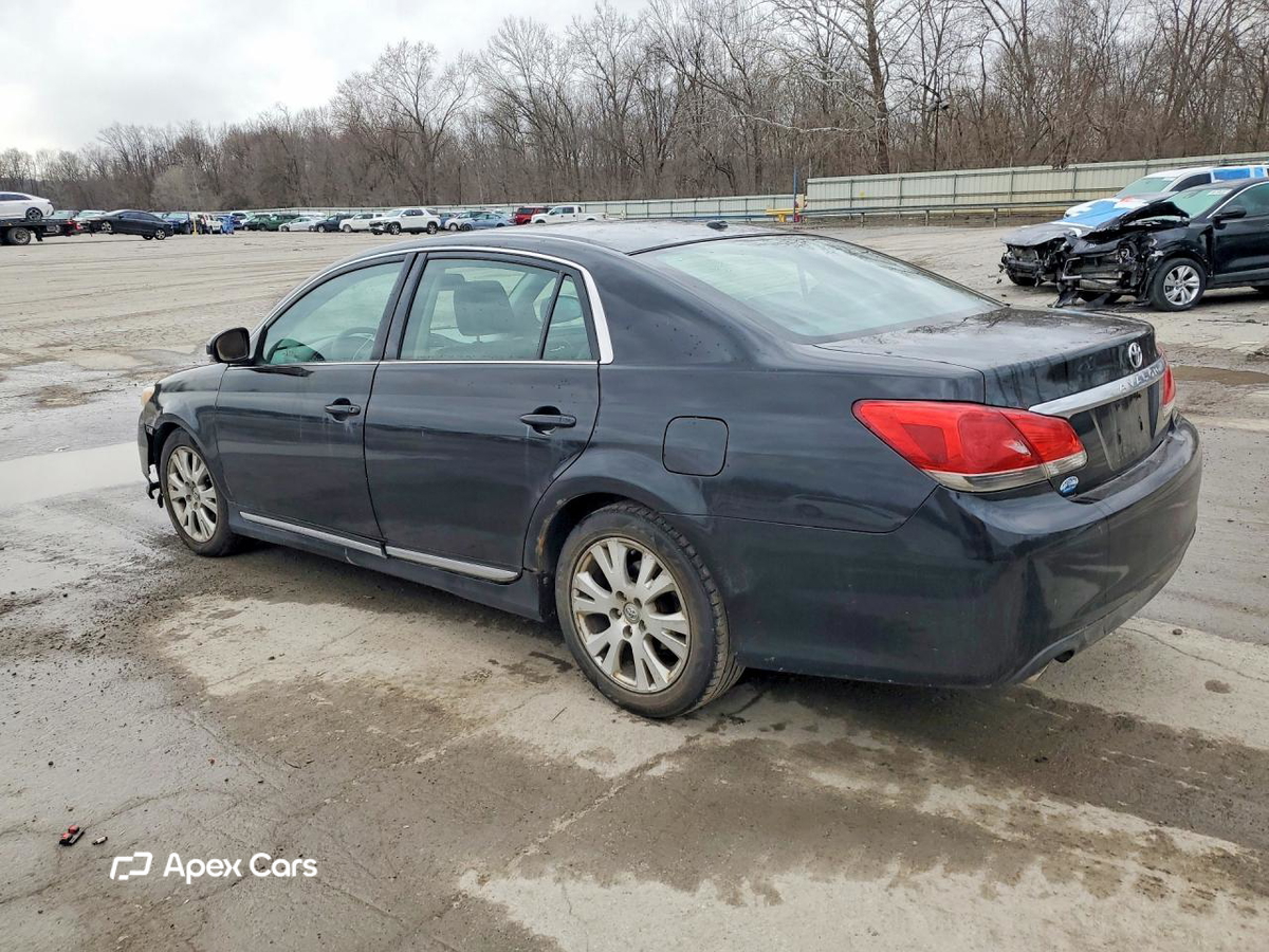Toyota Avalon 2011