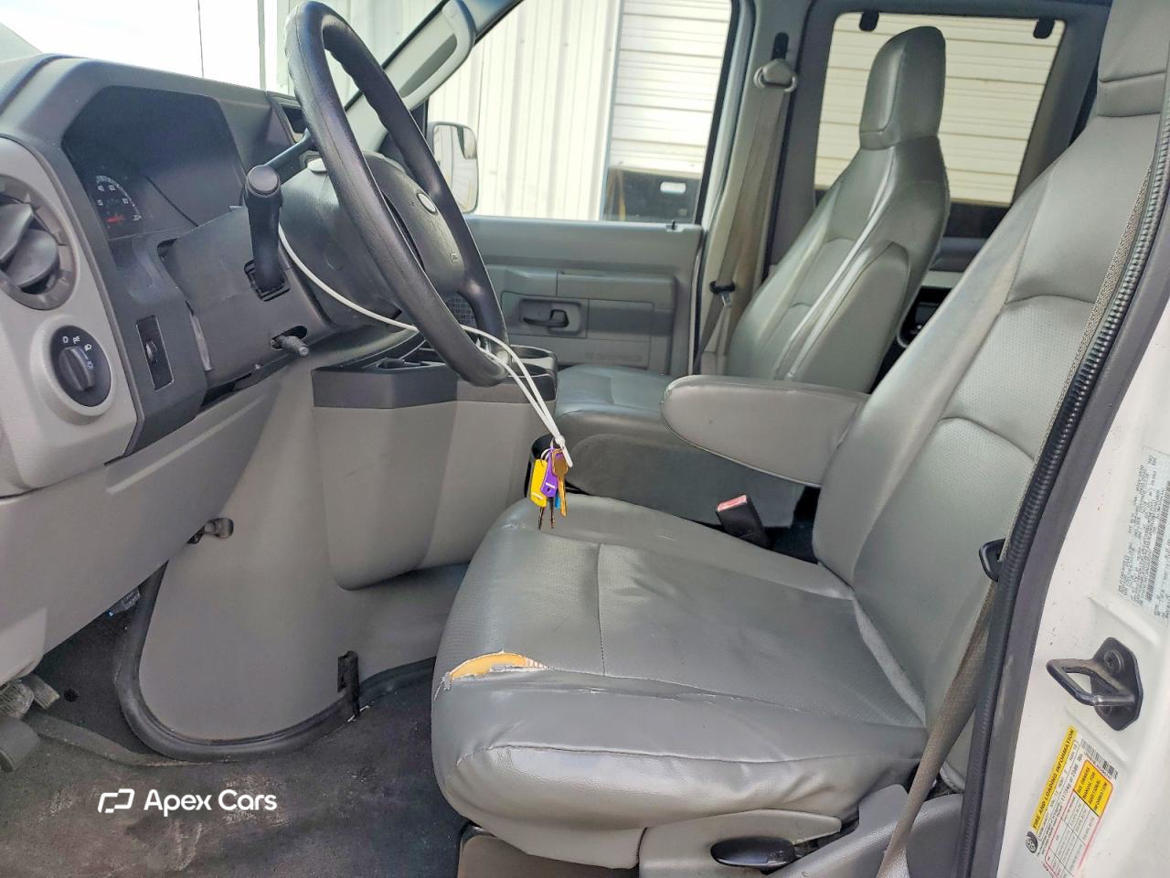 Ford Econoline 2010
