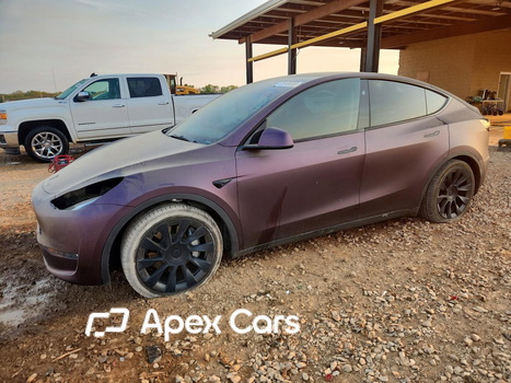 Tesla Model Y 2024 - Zdjęcie 1 z 14