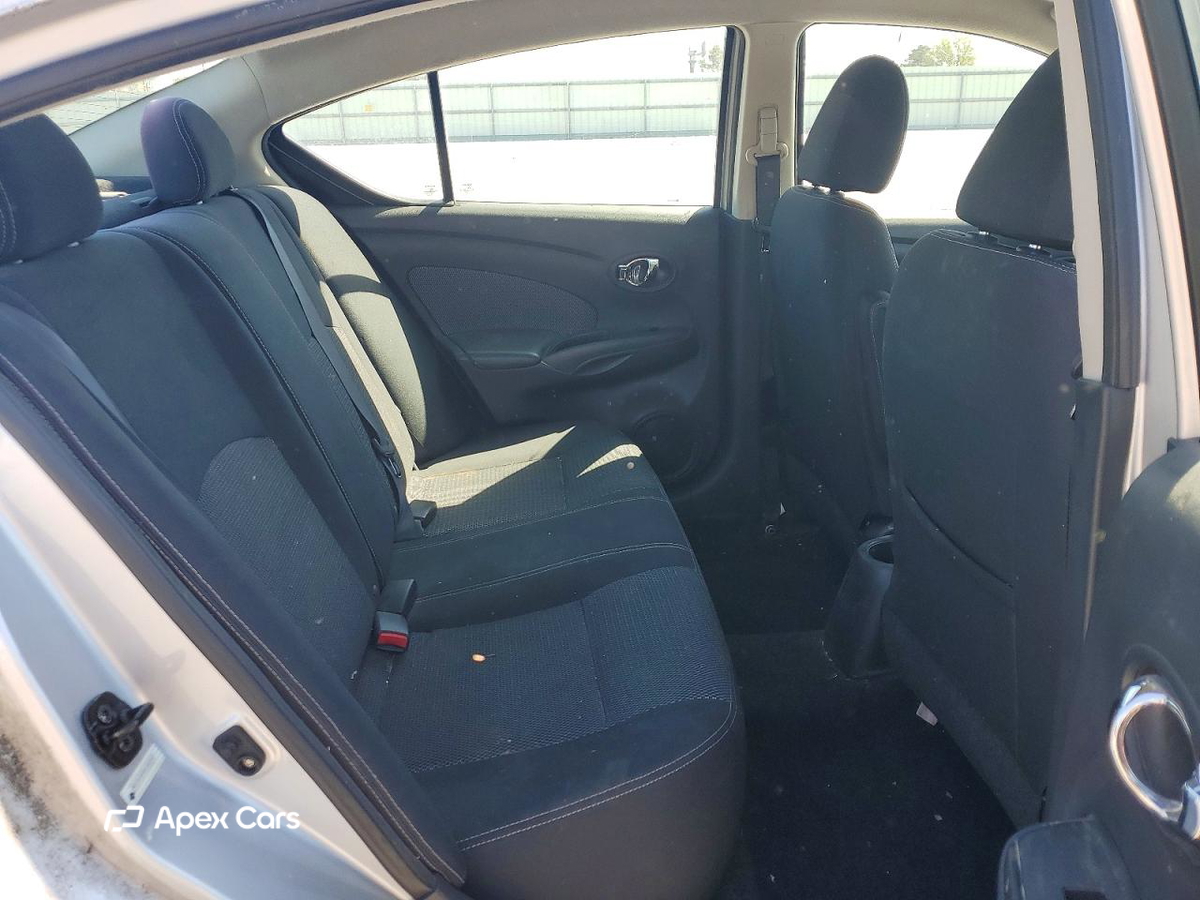 Nissan Versa 2014