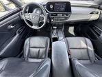 Lexus ES 2022