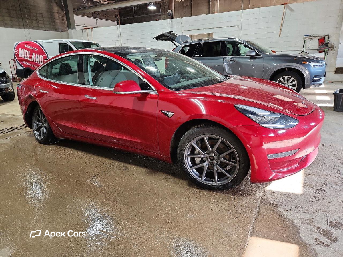 Tesla Model 3 2020