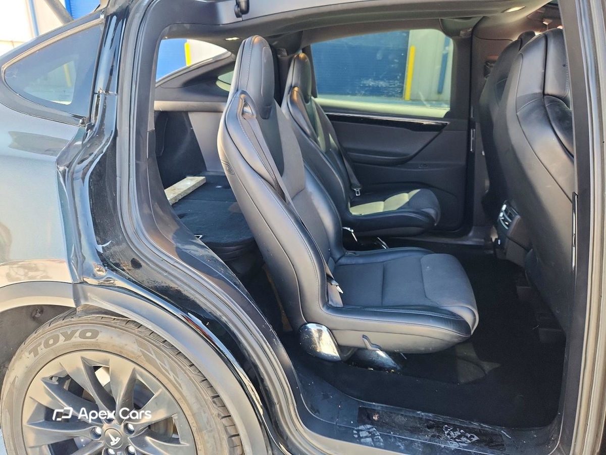 Tesla Model X 2018
