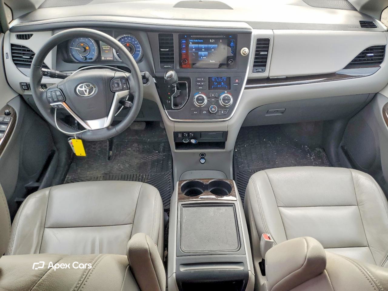 Toyota Sienna 2015