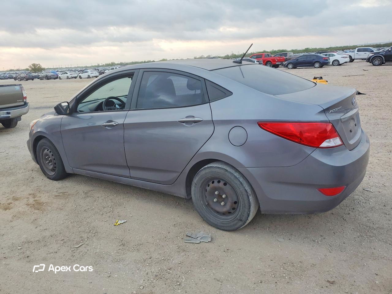 Hyundai Accent 2015