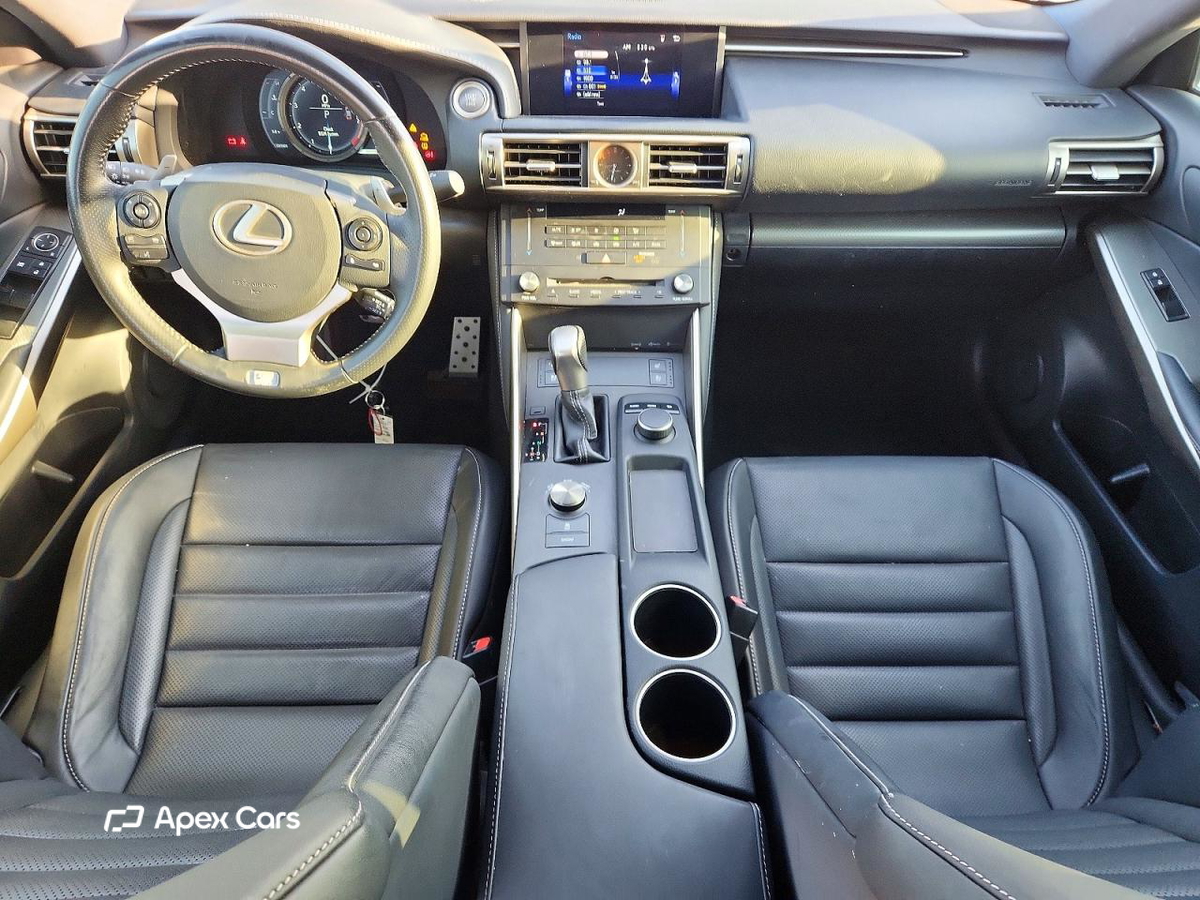 Lexus IS 2015