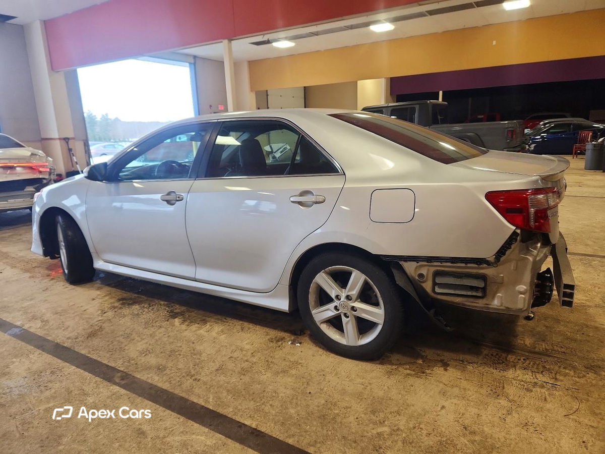 Toyota Camry 2012