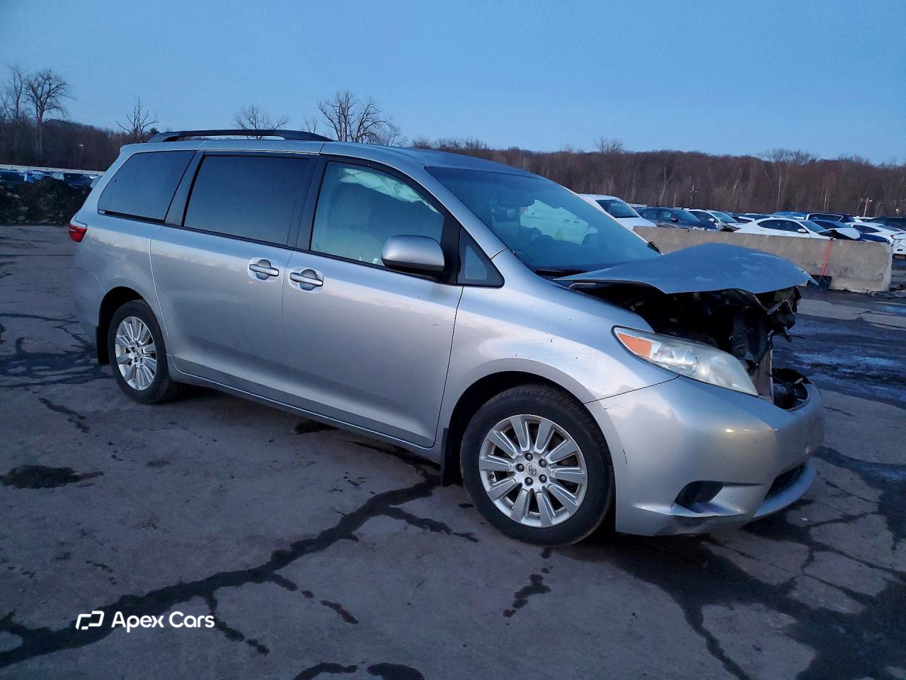 Toyota Sienna 2015