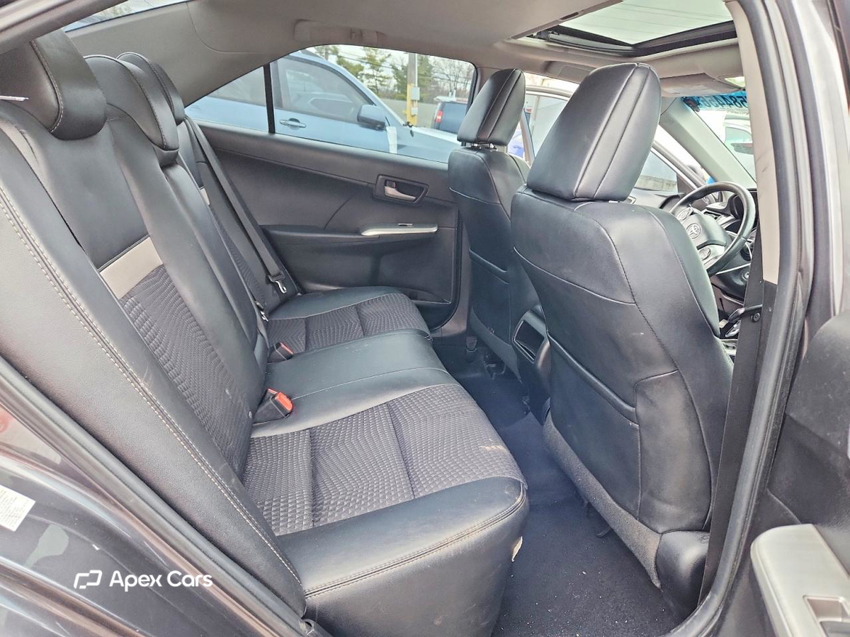 Toyota Camry 2012