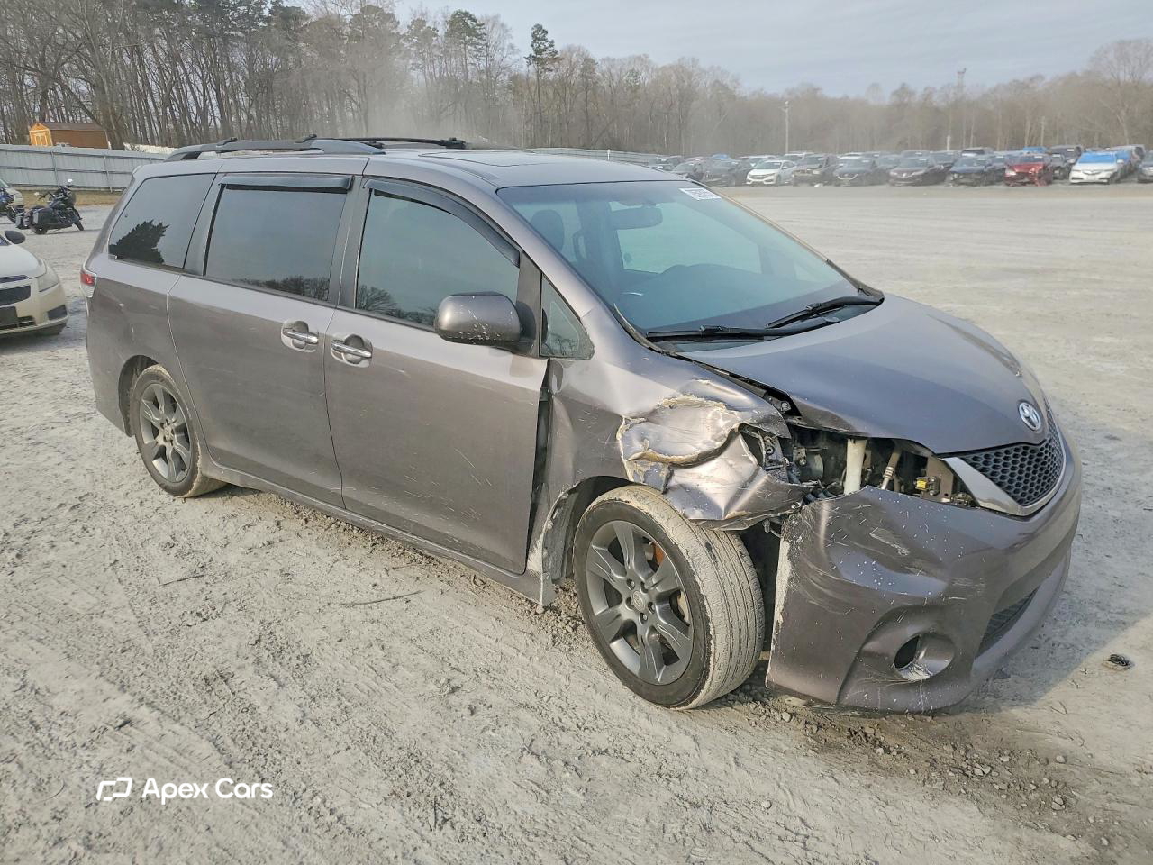 Toyota Sienna 2016