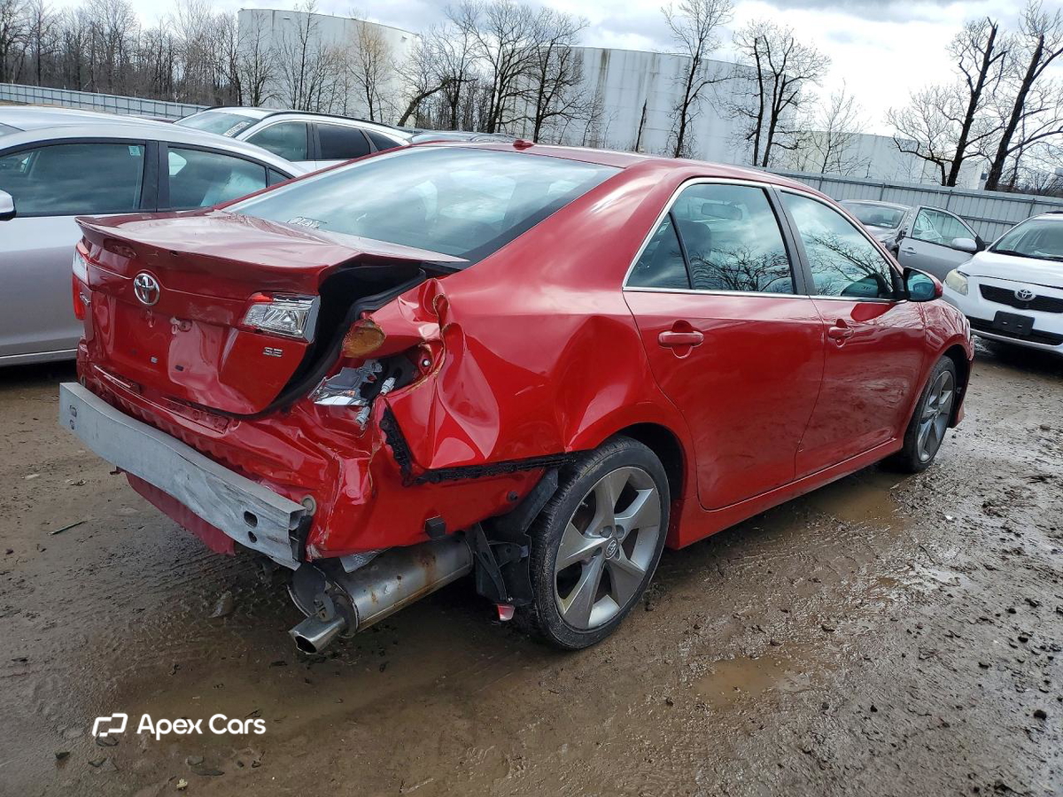 Toyota Camry 2014