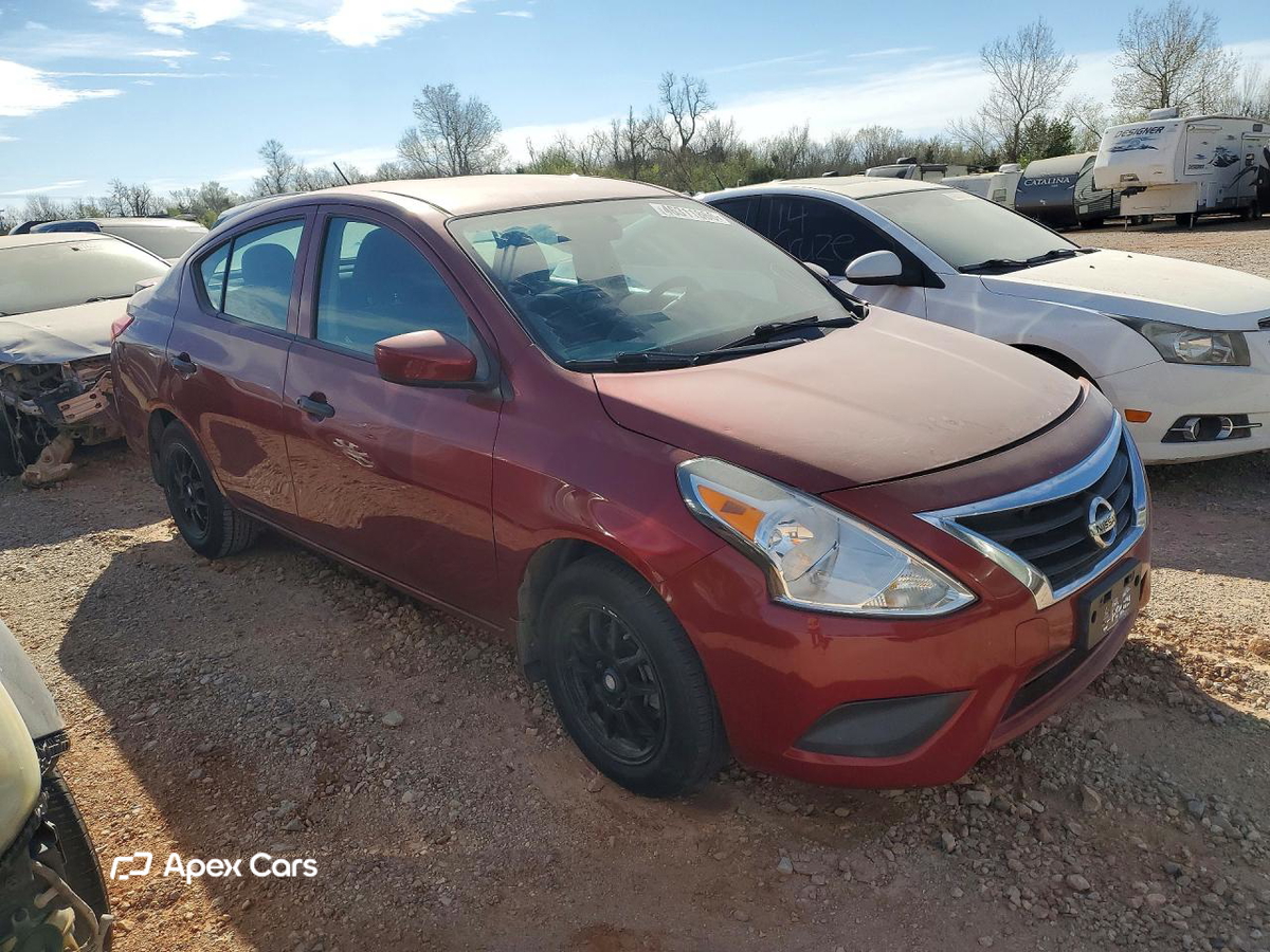 Nissan Versa 2018