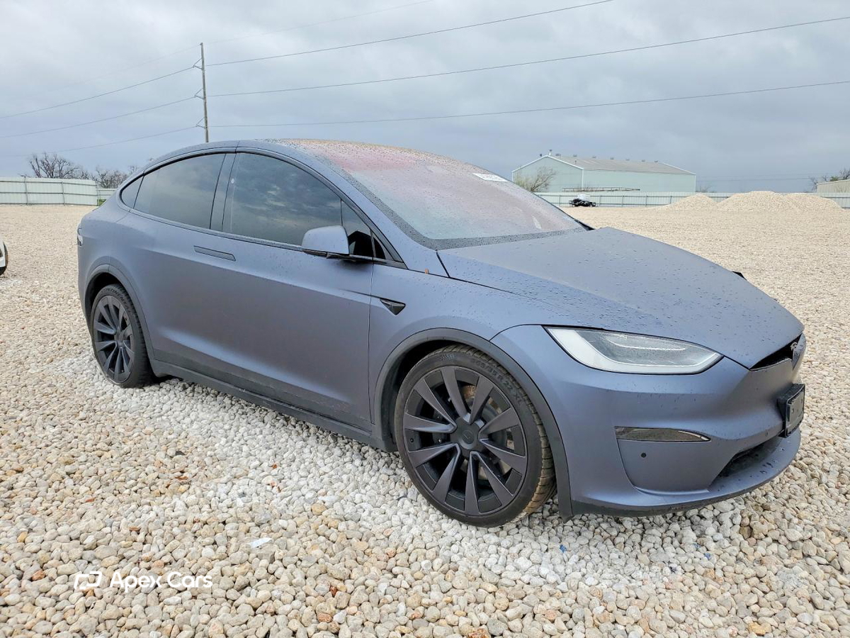 Tesla Model X 2022