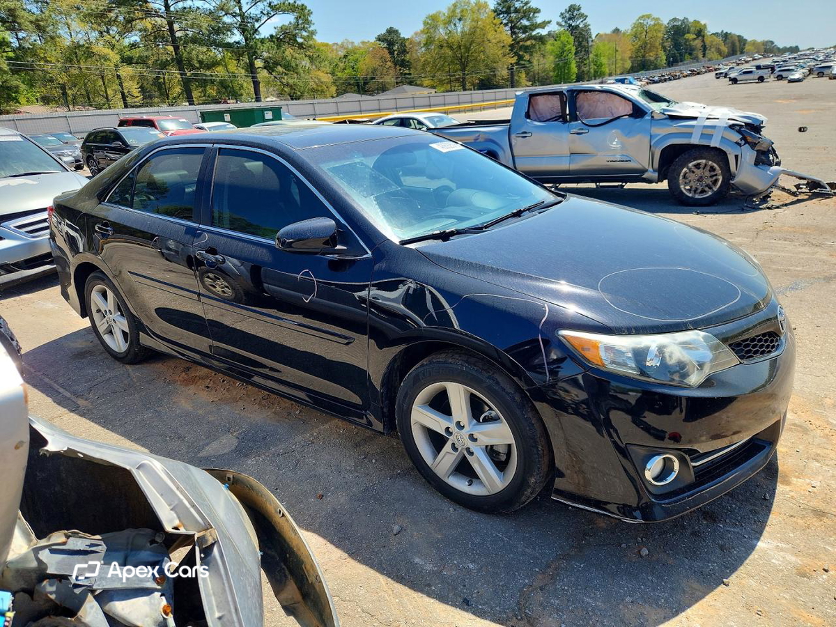 Toyota Camry 2012