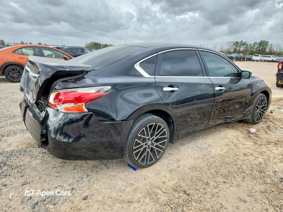 Nissan Altima 2015