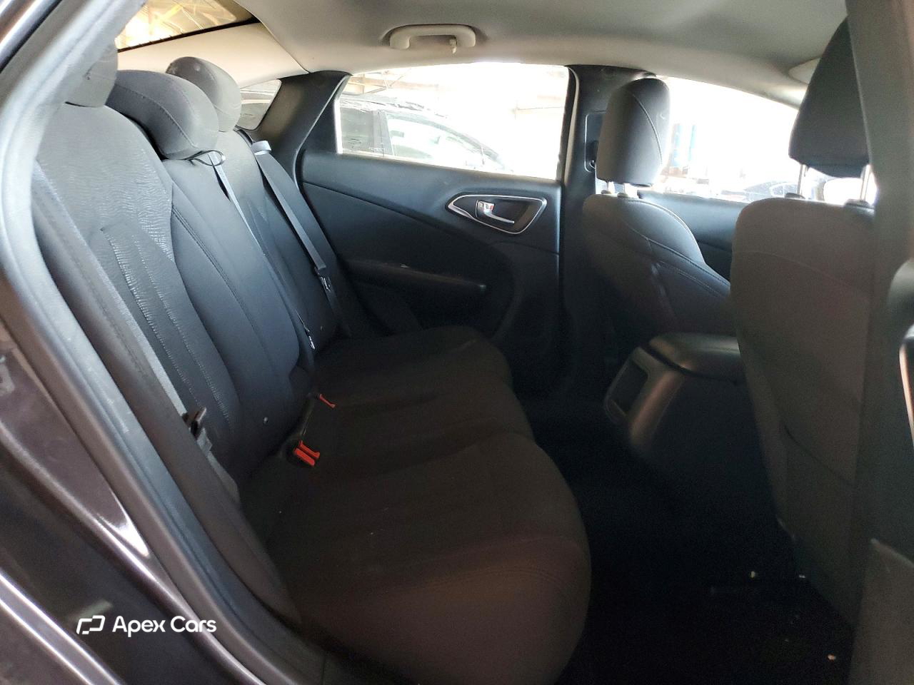 Chrysler 200 2015