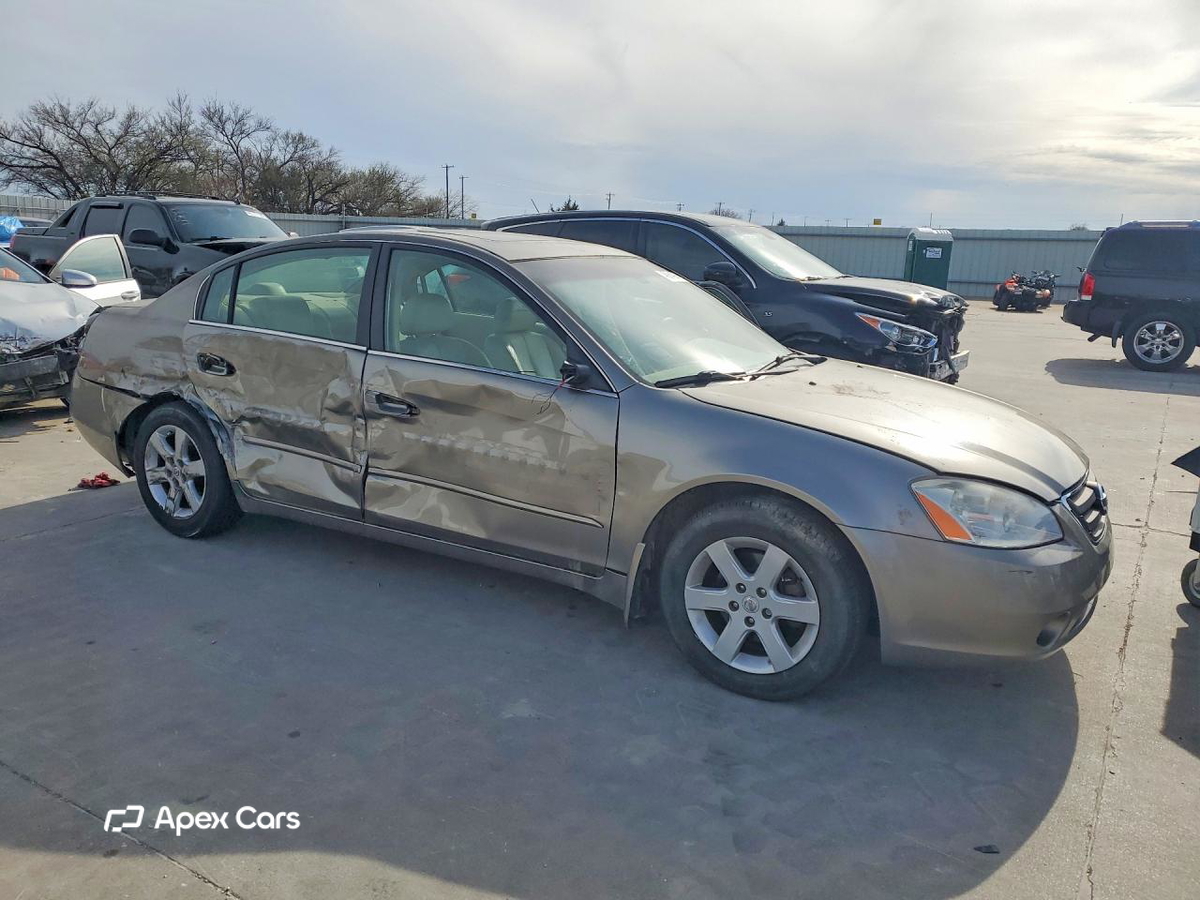 Nissan Altima 2003