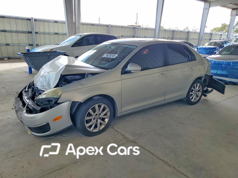 Volkswagen Jetta 2010 - Image 1 of 12