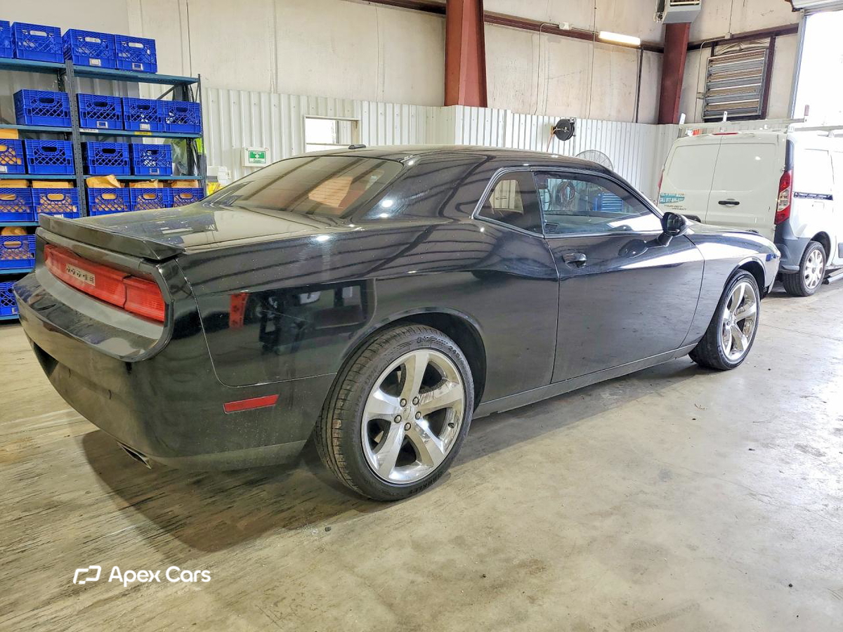 Dodge Challenger 2013
