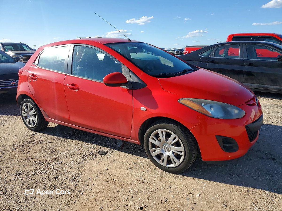 Mazda 2 2013