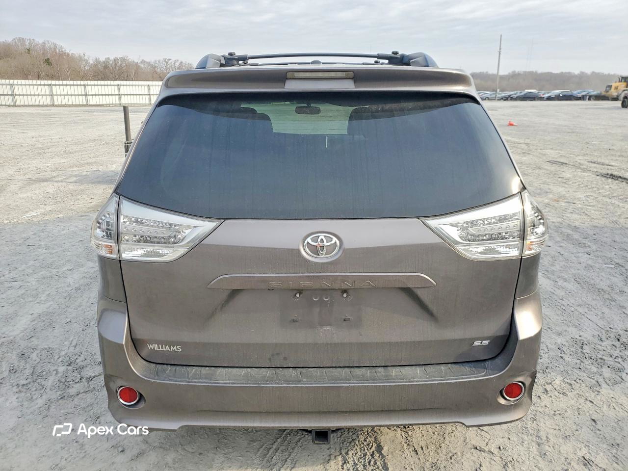 Toyota Sienna 2016