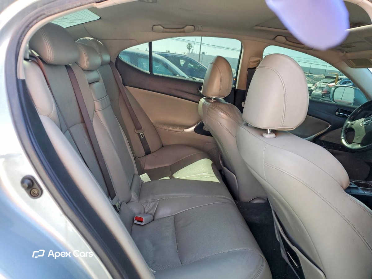 Lexus IS 2006