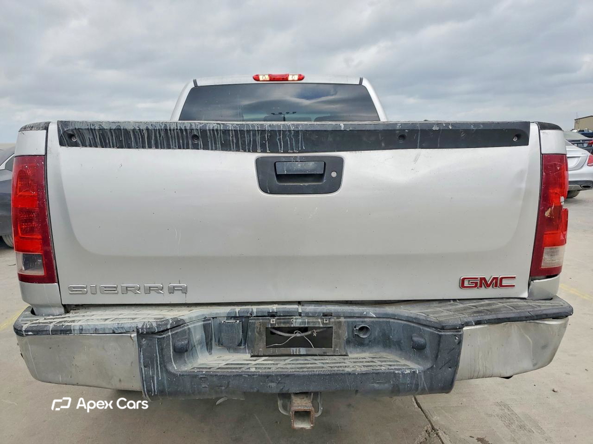 GMC Sierra 2011