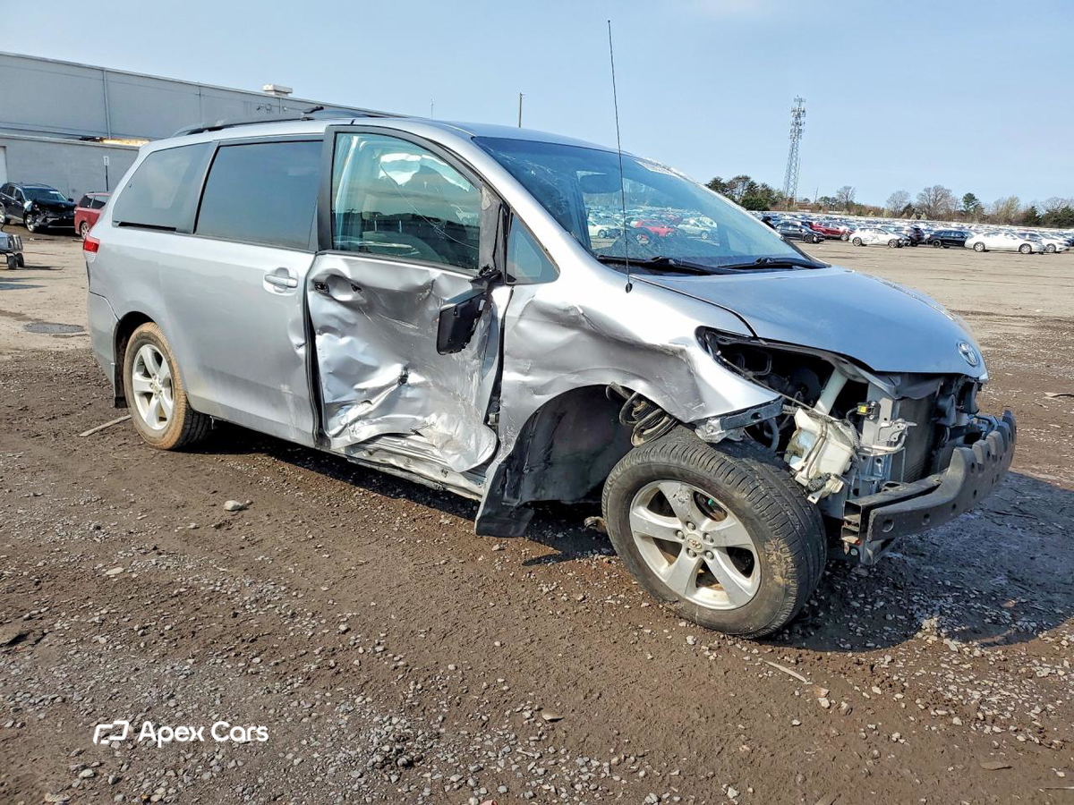 Toyota Sienna 2011