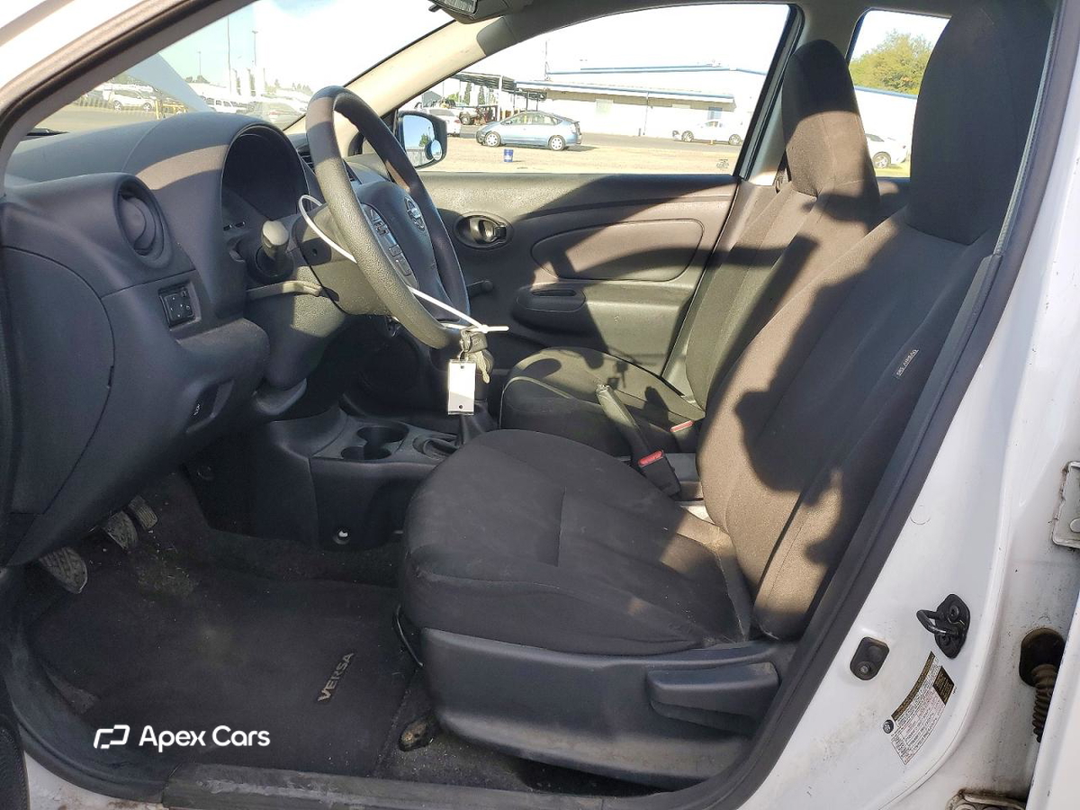 Nissan Versa 2016