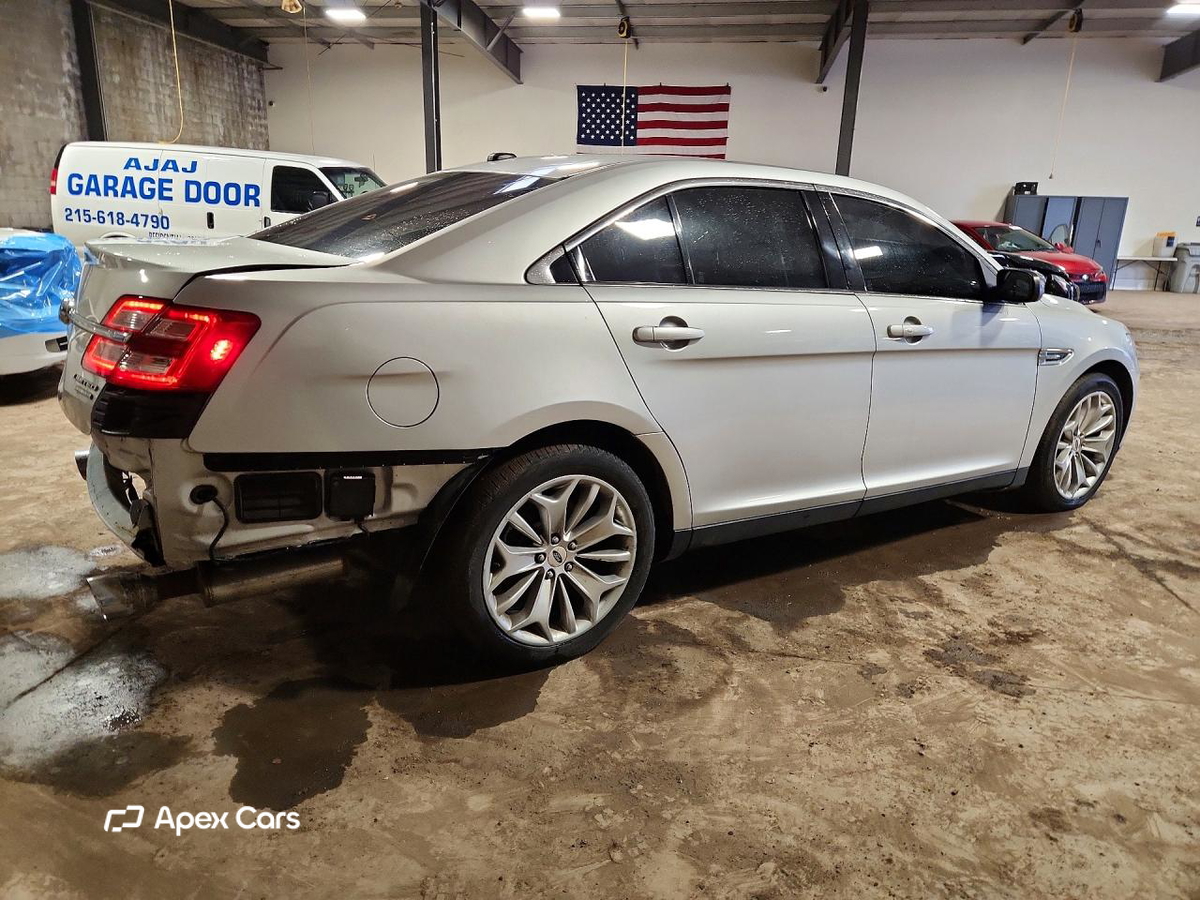 Ford Taurus 2018