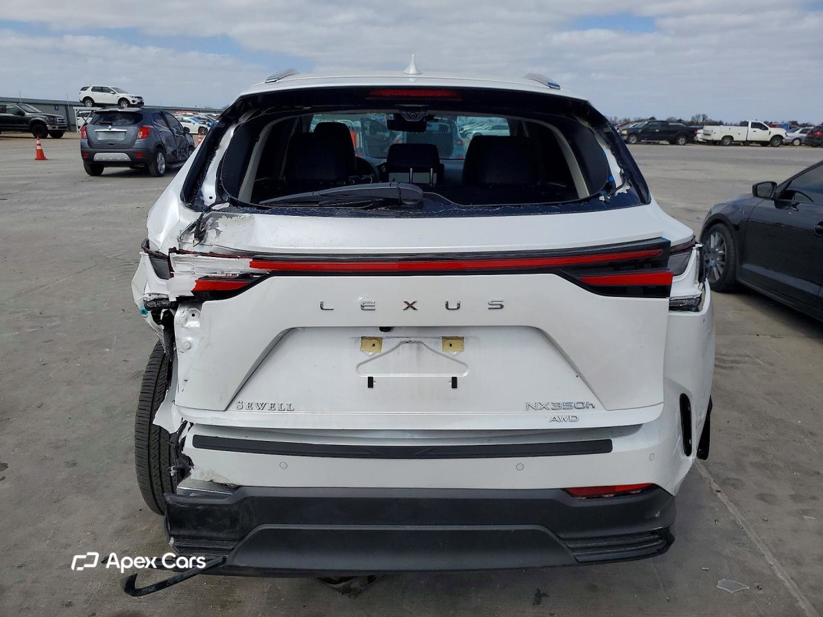 Lexus NX 2023