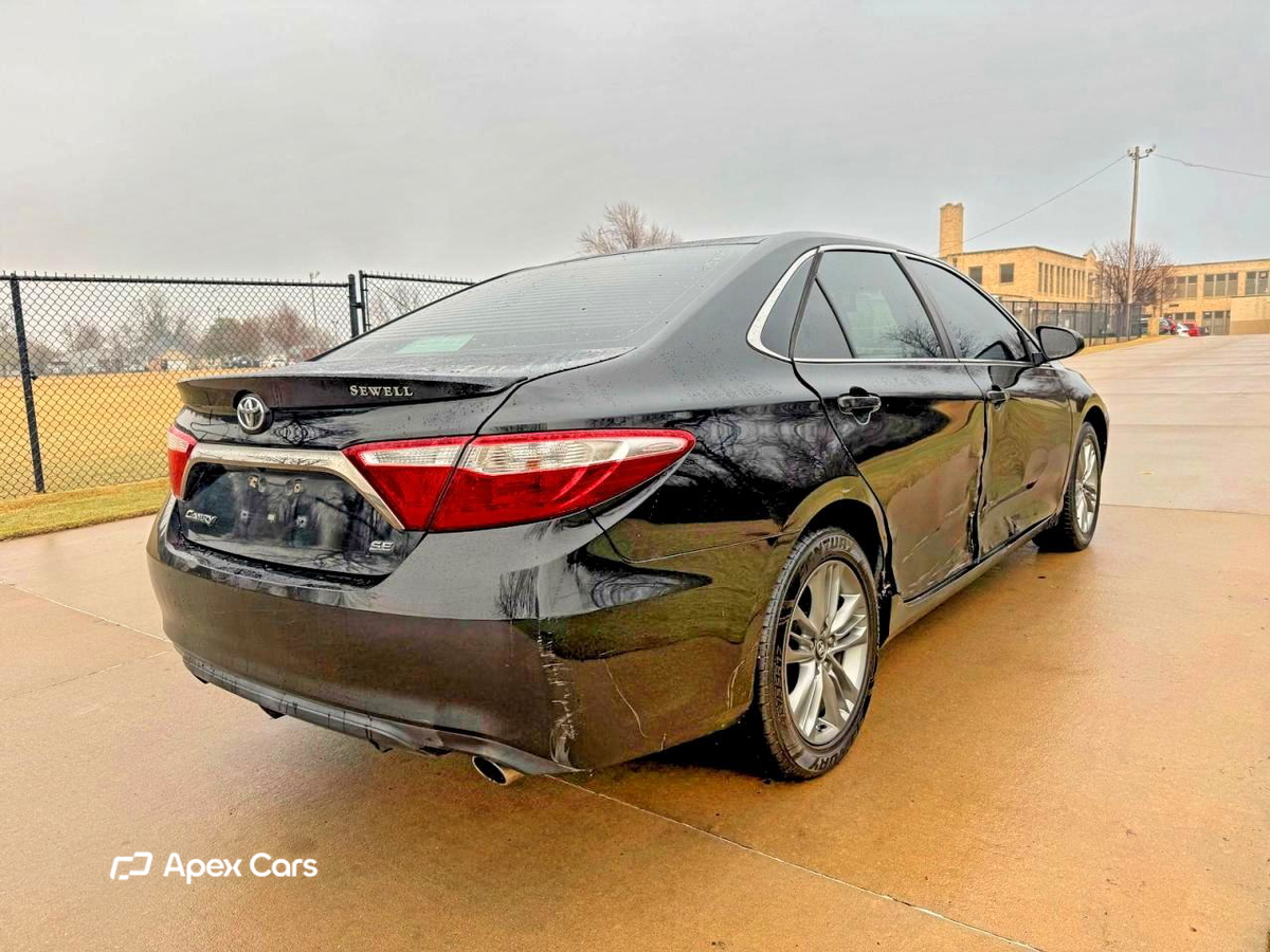 Toyota Camry 2016