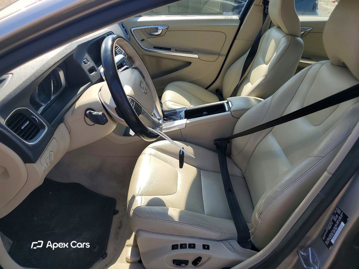 Volvo S60 2015