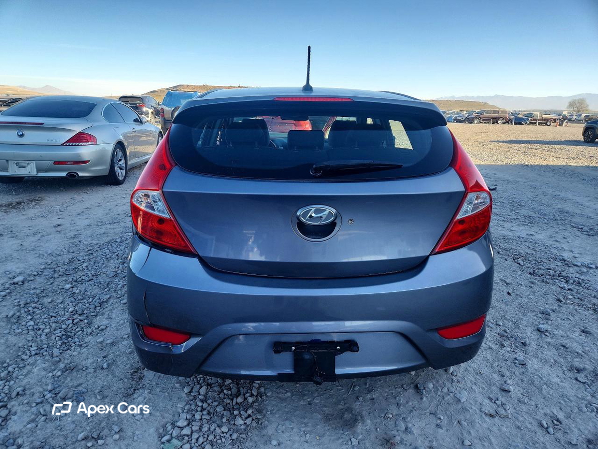 Hyundai Accent 2015