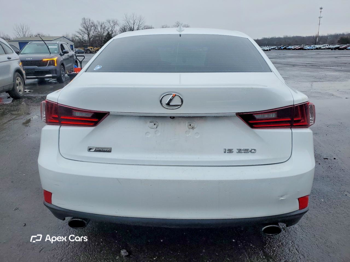 Lexus IS 2015