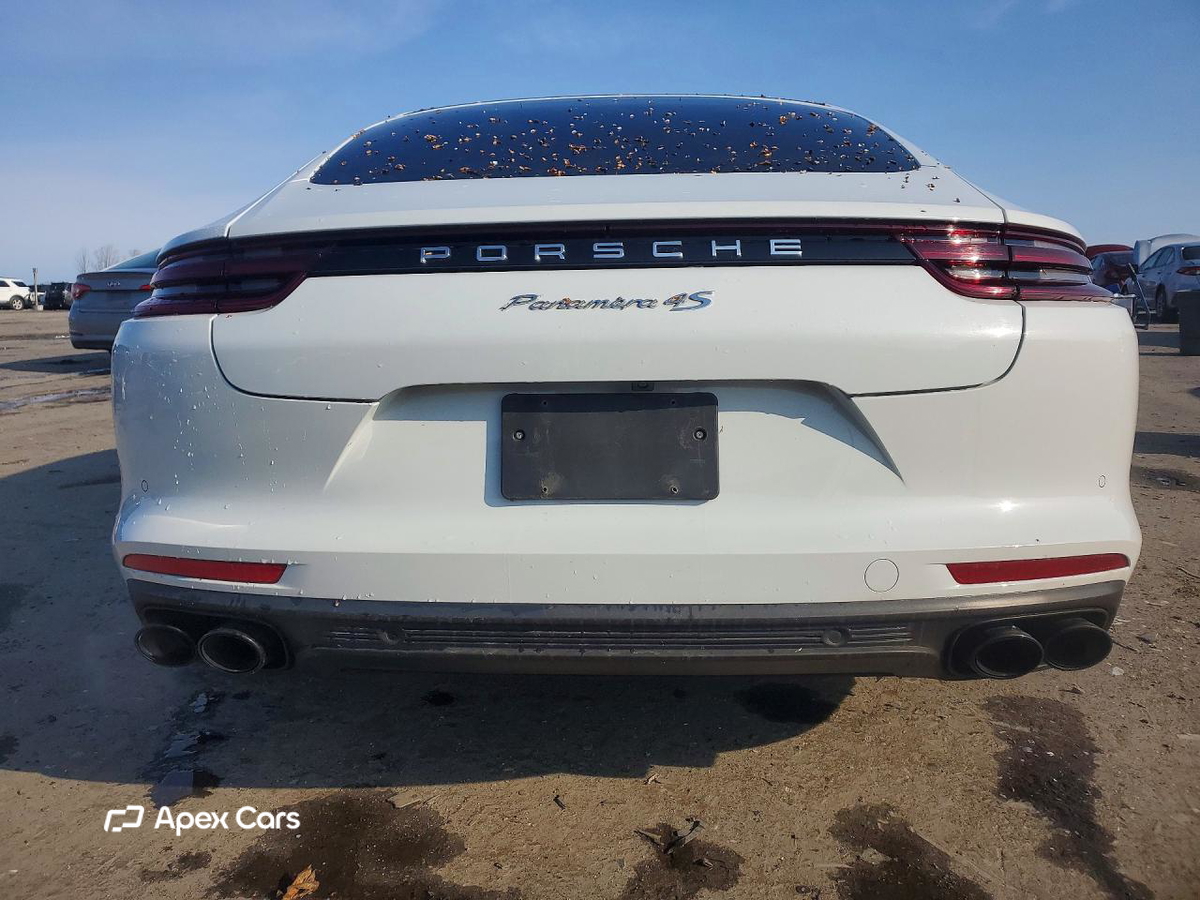 Porsche Panamera 2018