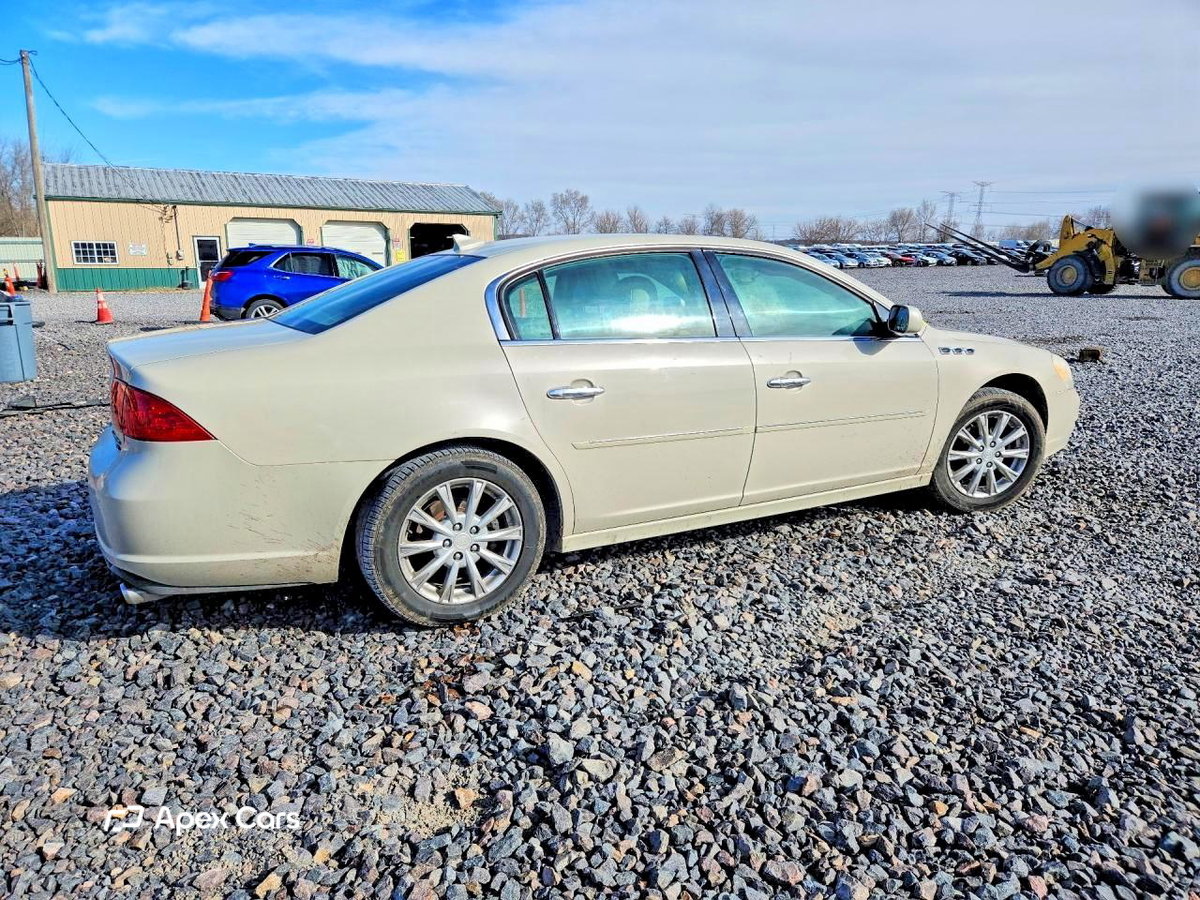 Buick Lucerne 2010
