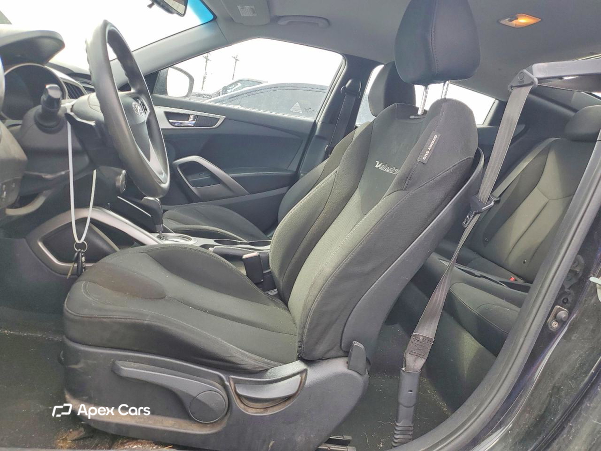 Hyundai Veloster 2012