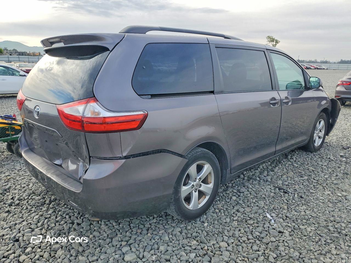 Toyota Sienna 2015