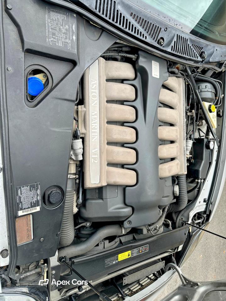 Aston Martin DB7 2001