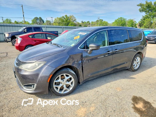 Chrysler Pacifica 2018 - Image 1 of 13