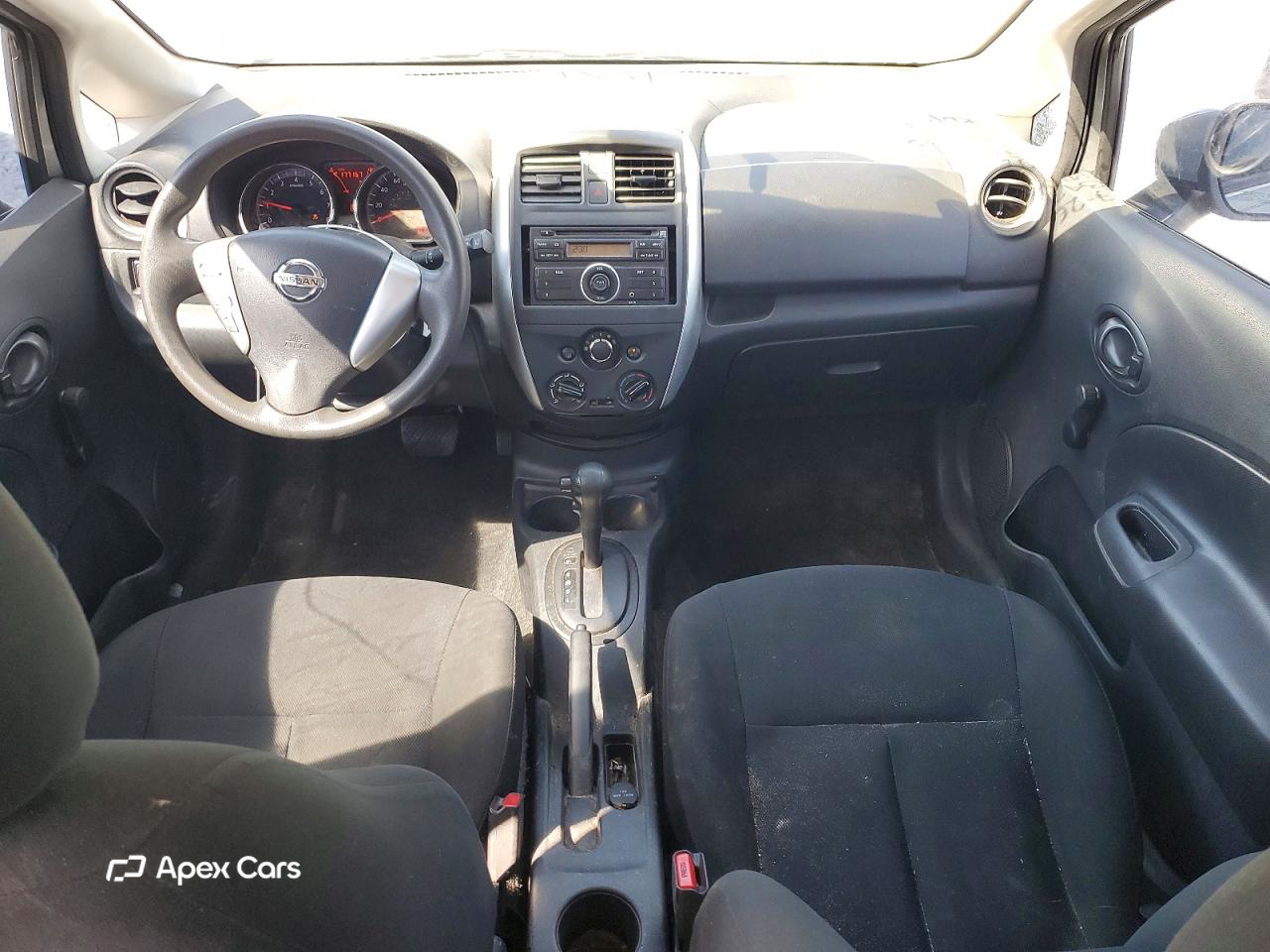Nissan Versa 2015