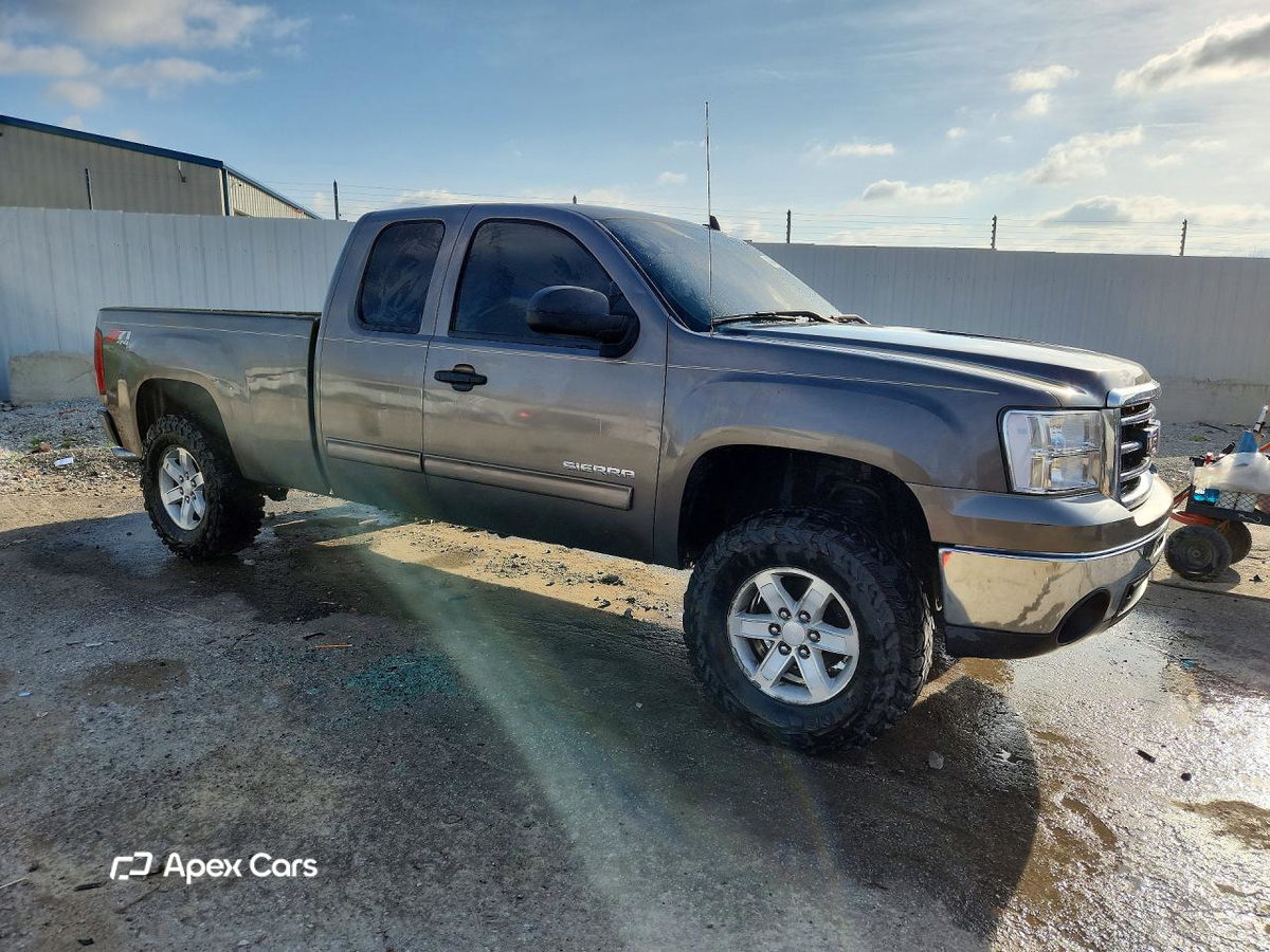 GMC Sierra 2013