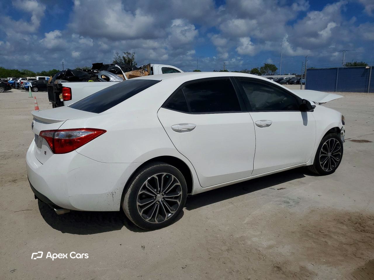 Toyota Corolla 2015