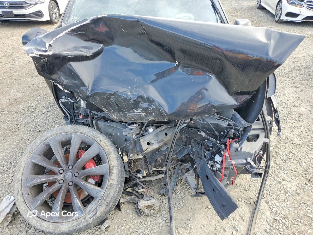 Tesla Model X 2018