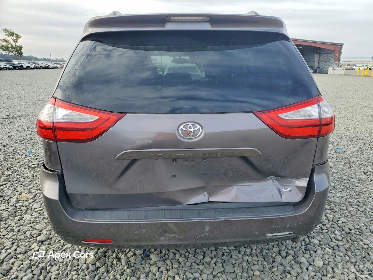 Toyota Sienna 2015