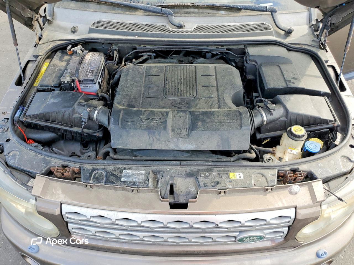 Land Rover LR4 2011